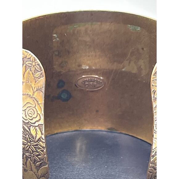 Liz Palacios SF Cuff Bracelet Wide Large Purple Glass Rhinestone Crystals
Ornate - Picture 9 of 10